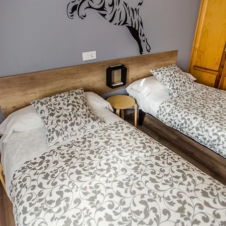 La Pastora 3*