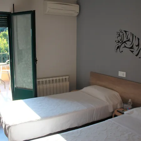 Vendégház La Pastora 3*