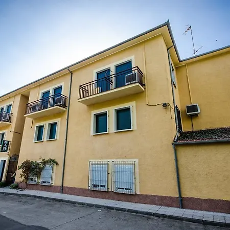 Pensionat La Pastora 3*